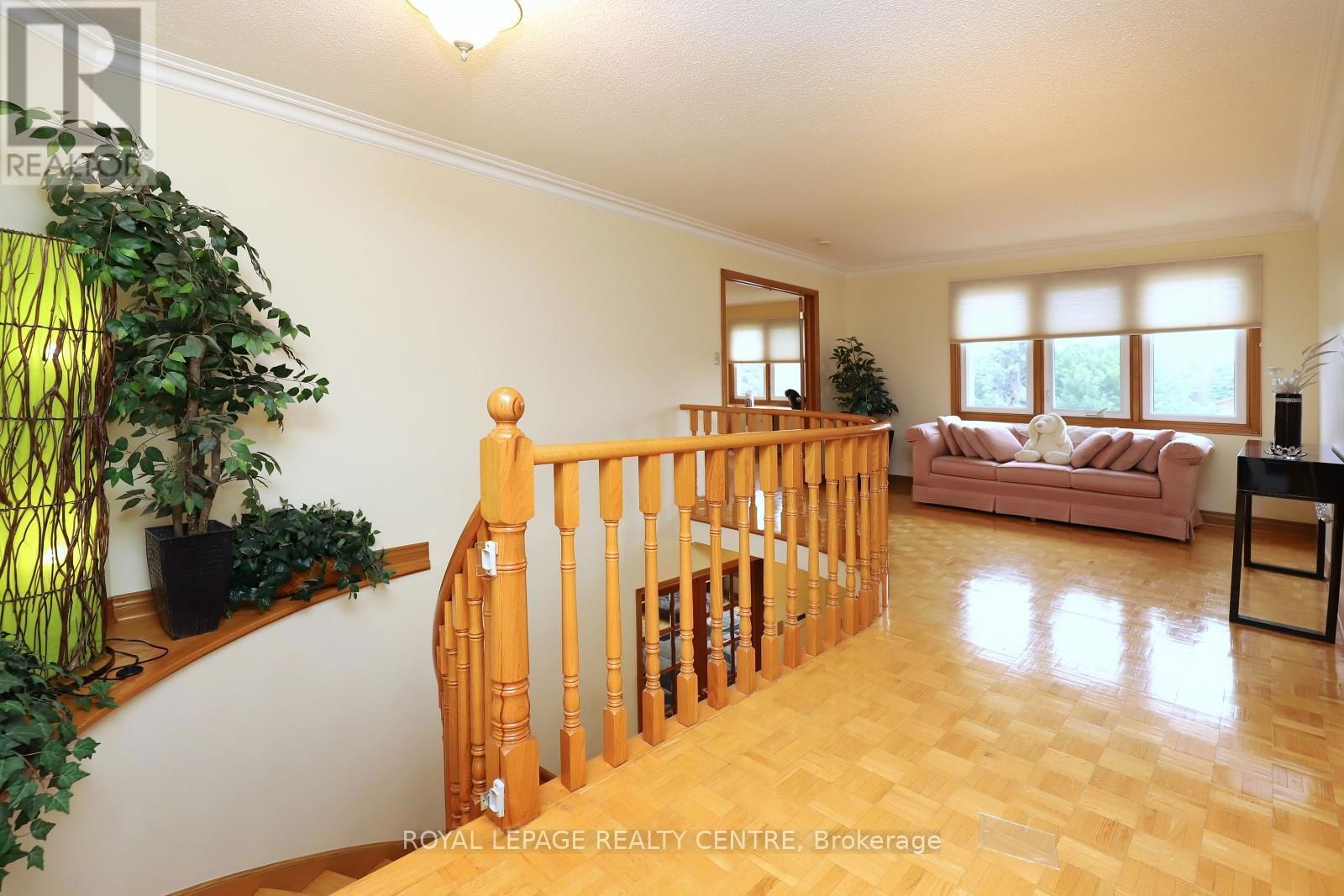 4229 CAPILANO COURT Image 33