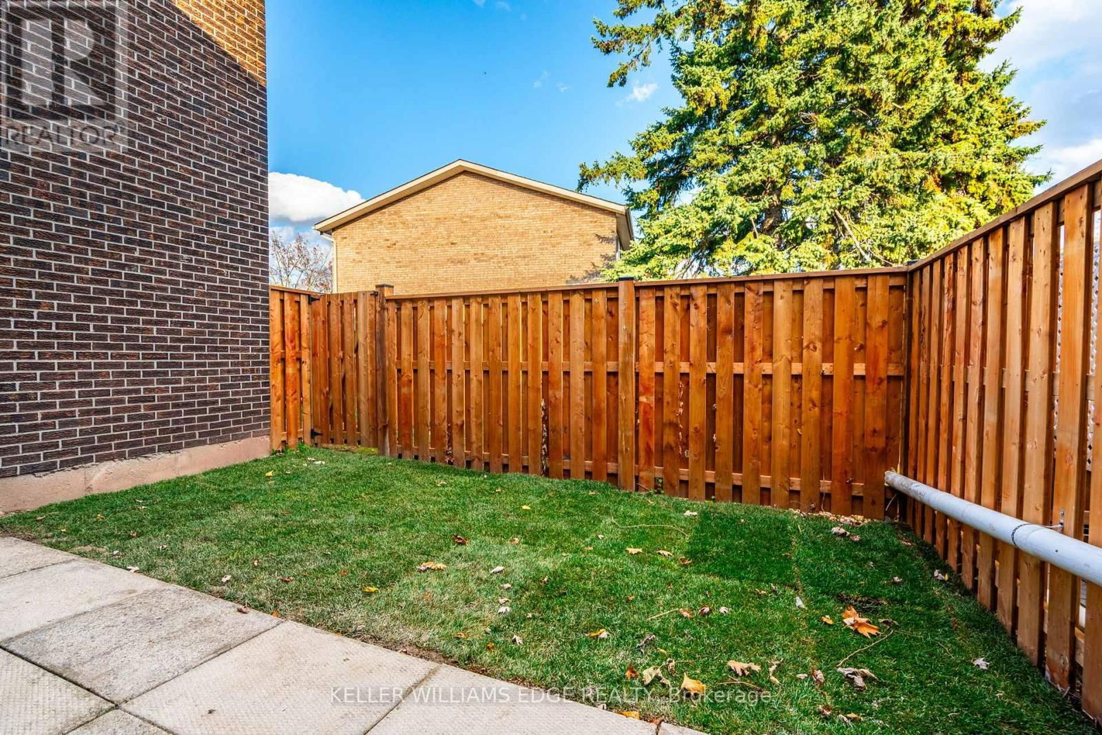 5201 BANTING COURT Image 32