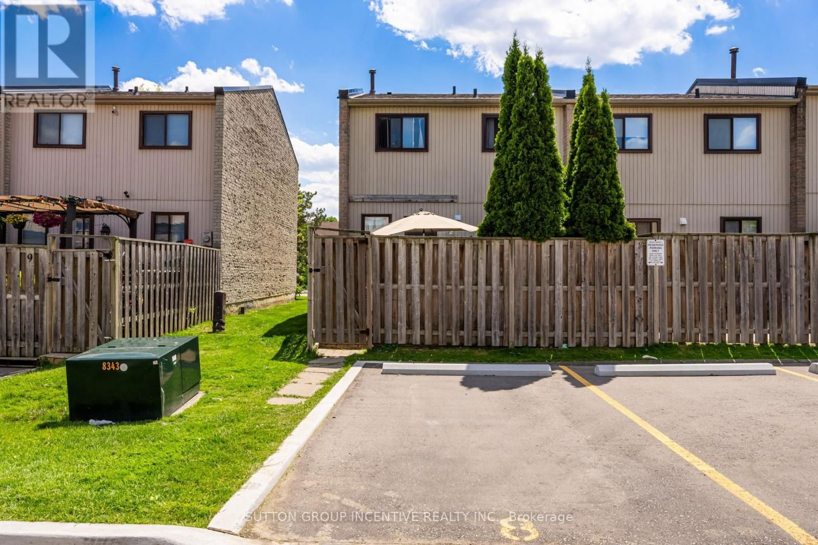 8 - 8 GUILDFORD CRESCENT Image 29