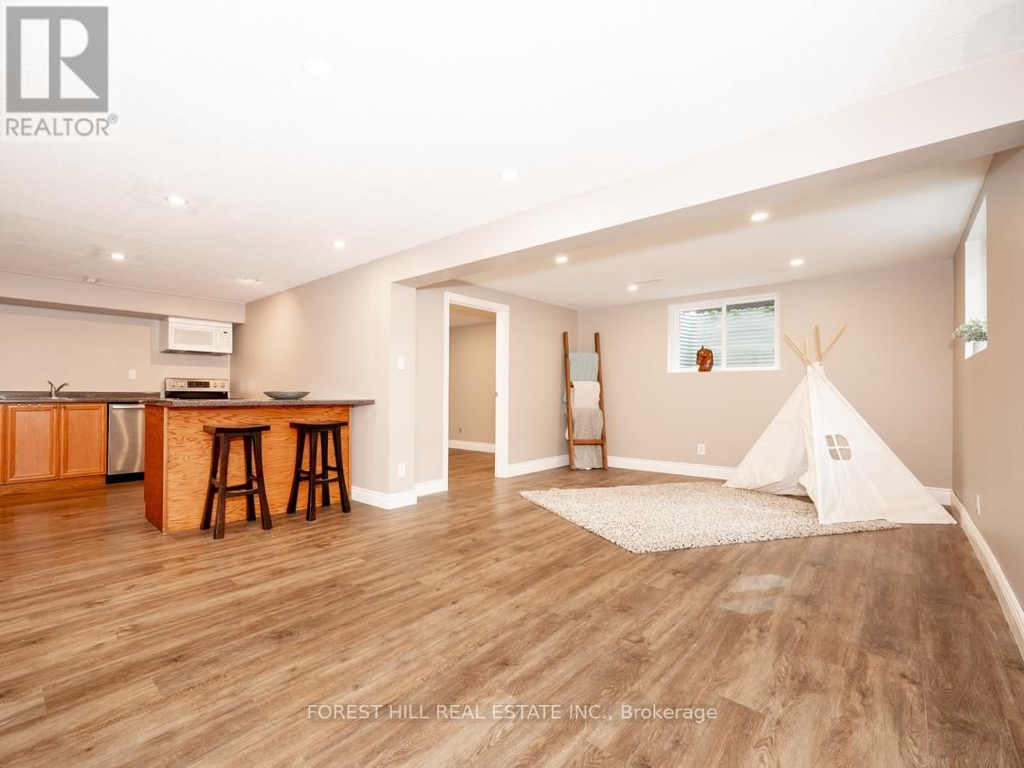 [BSMT] - 785 FROBISHER BOULEVARD Image 4