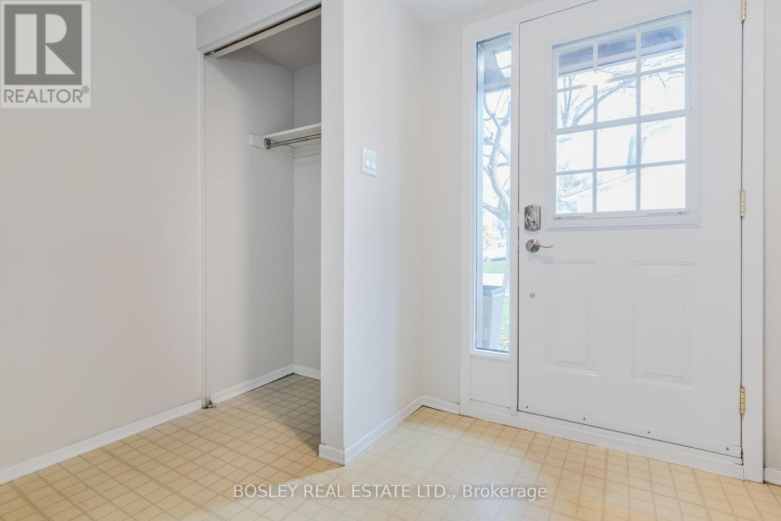 25 - 1270 GAINSBOROUGH DRIVE Image 2