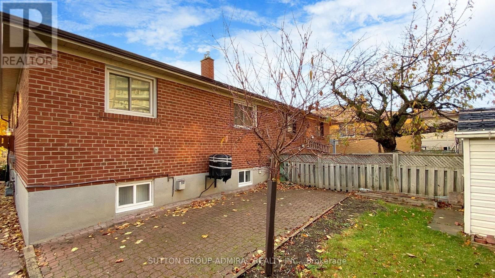 149 SHARPECROFT BOULEVARD Image 38