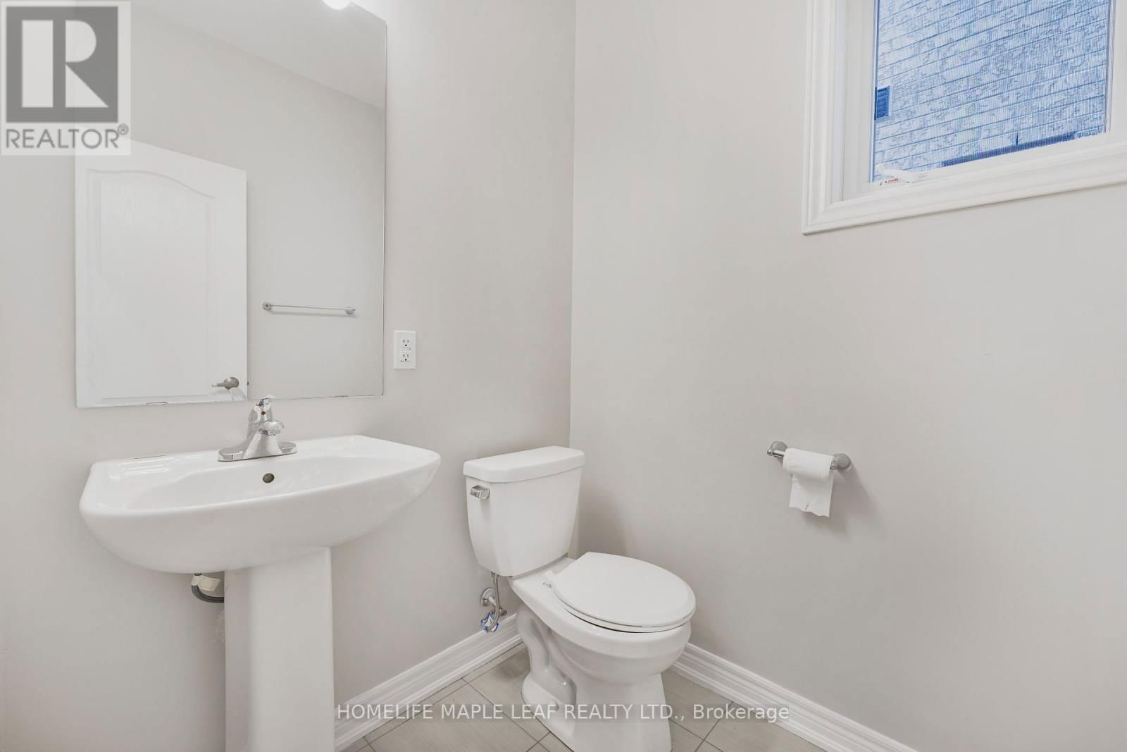 70 HASHMI PLACE Image 33