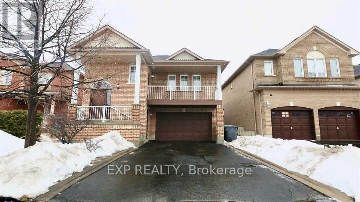 66 FALLSTAR CRESCENT Image 1