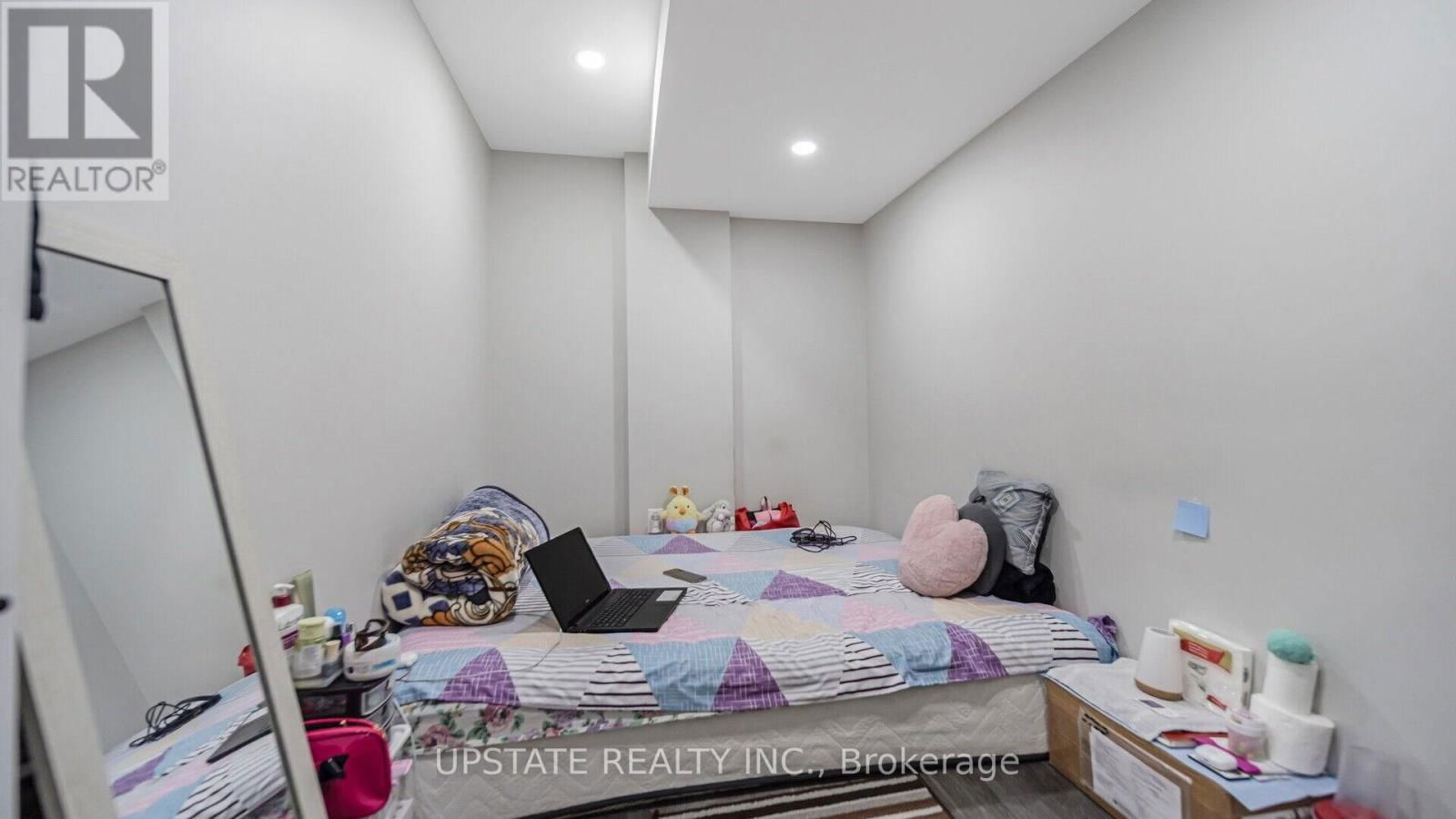 22 ADELINE COURT Image 32