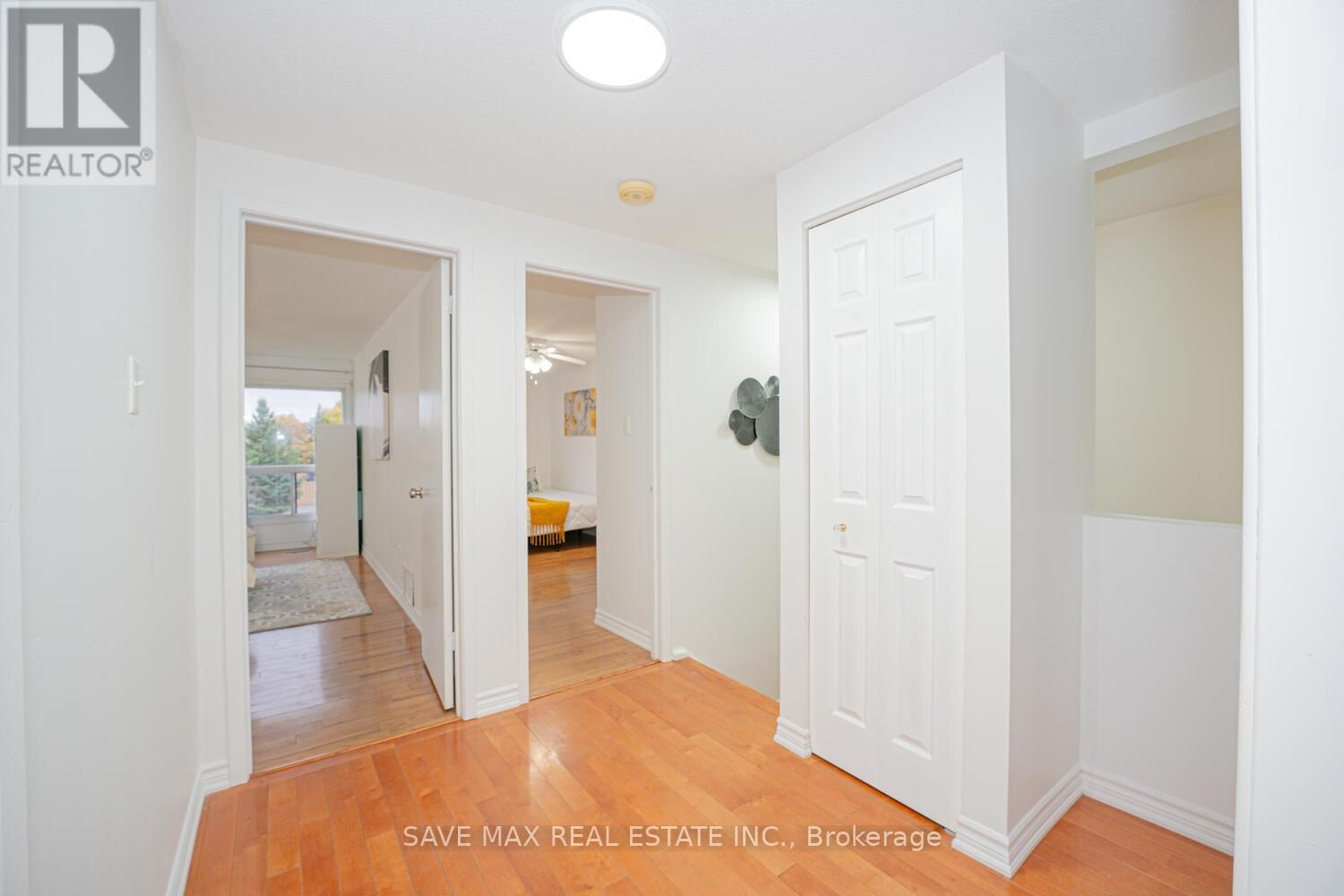 45 GREENWICH CIRCLE Image 19