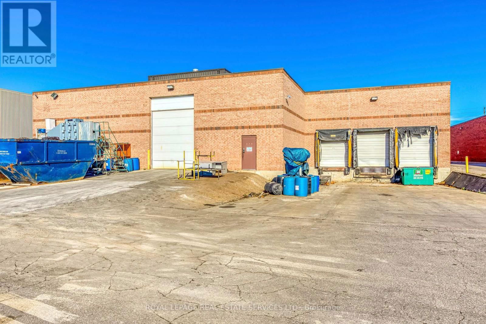 7825 TRANMERE DRIVE Image 24