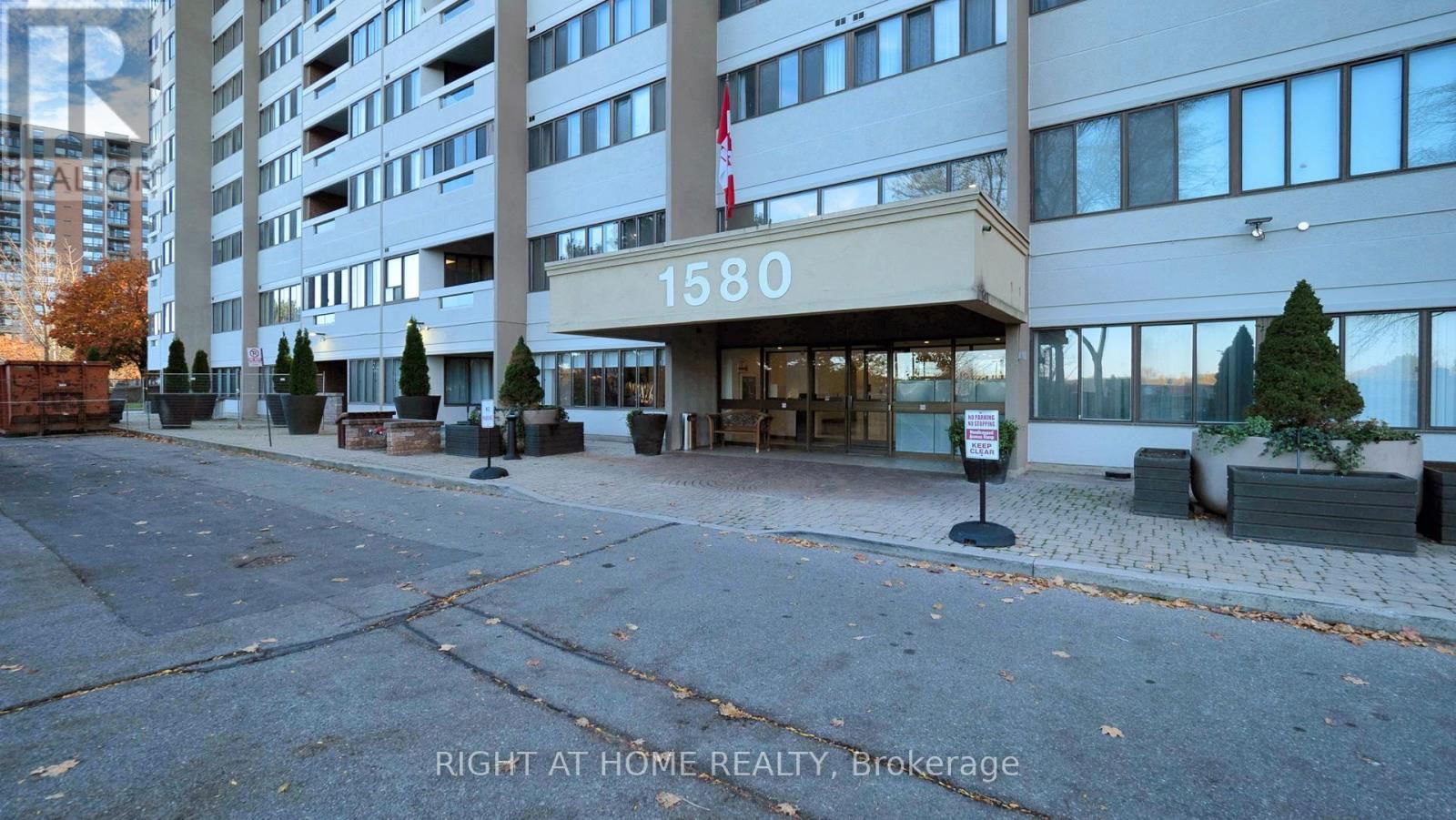 #905 - 1580 MISSISSAUGA VALLEY BOULEVARD Image 3