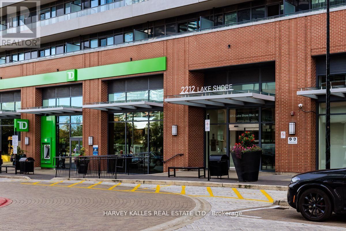 909 - 2212 LAKESHORE BOULEVARD W Image 3