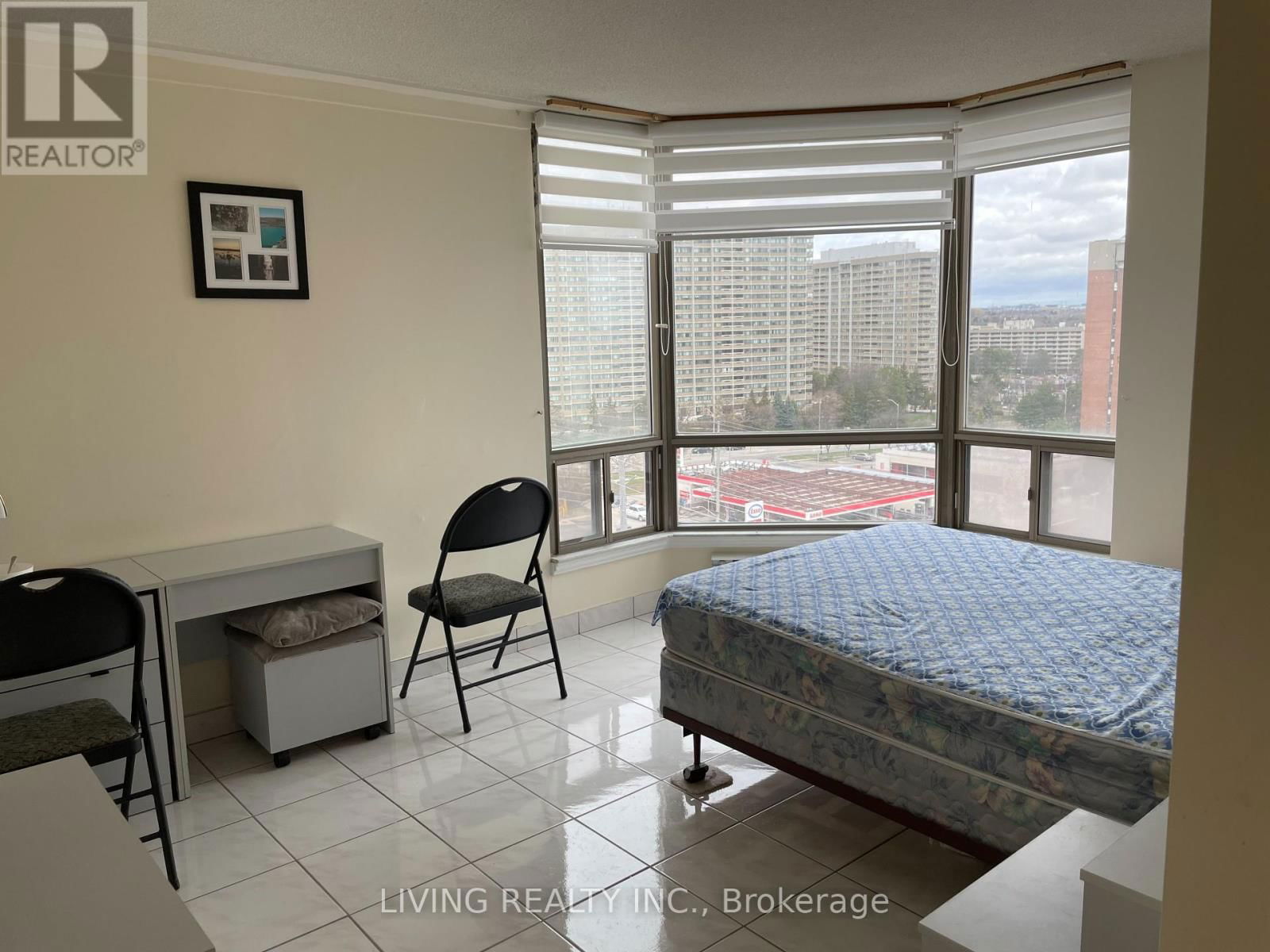 1101RMB - 25 FAIRVIEW ROAD W Image 2