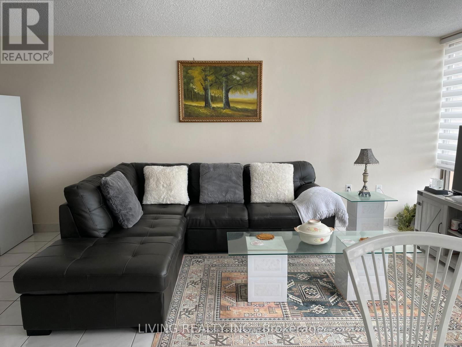 1101RMB - 25 FAIRVIEW ROAD W Image 7