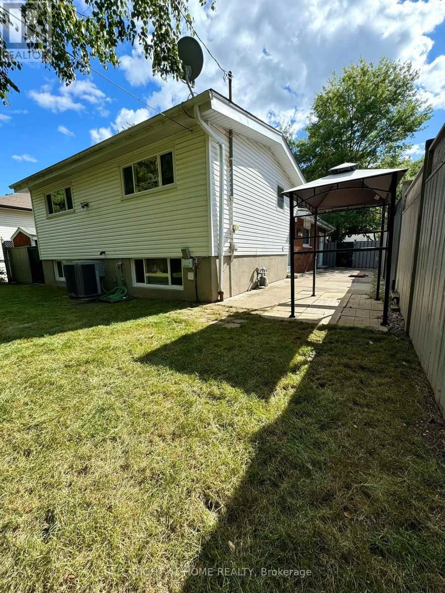 353 ERINDALE DRIVE Image 23