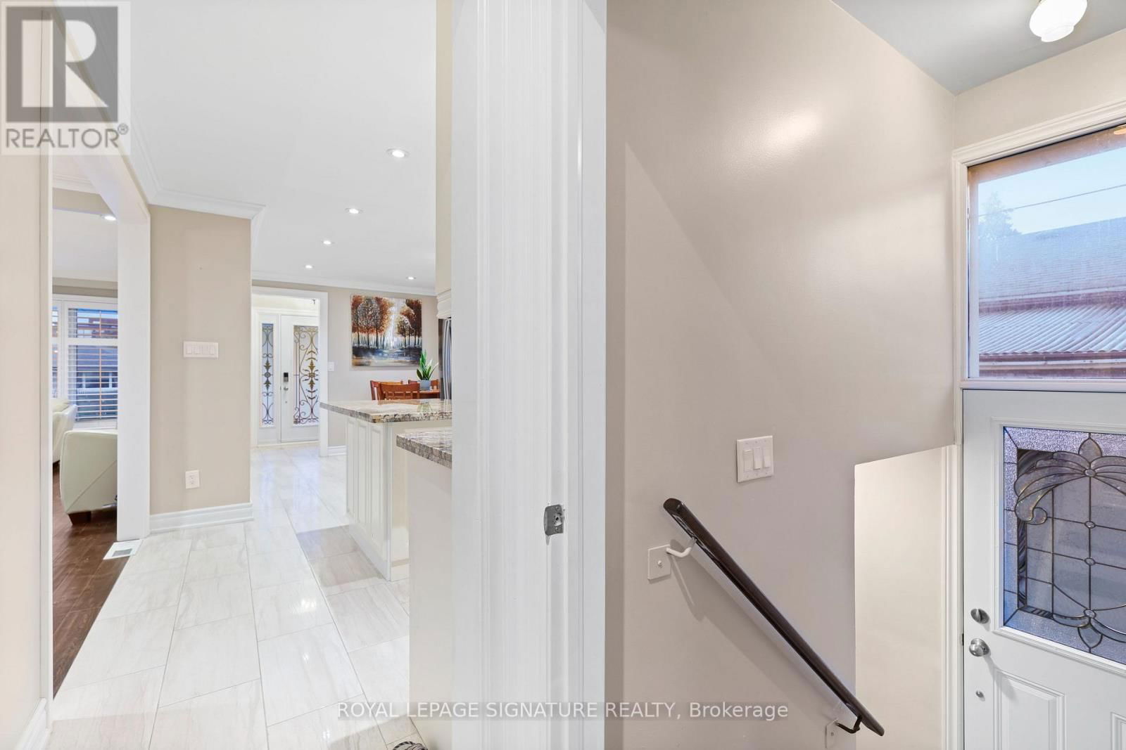 31 LISCOMBE ROAD Image 38