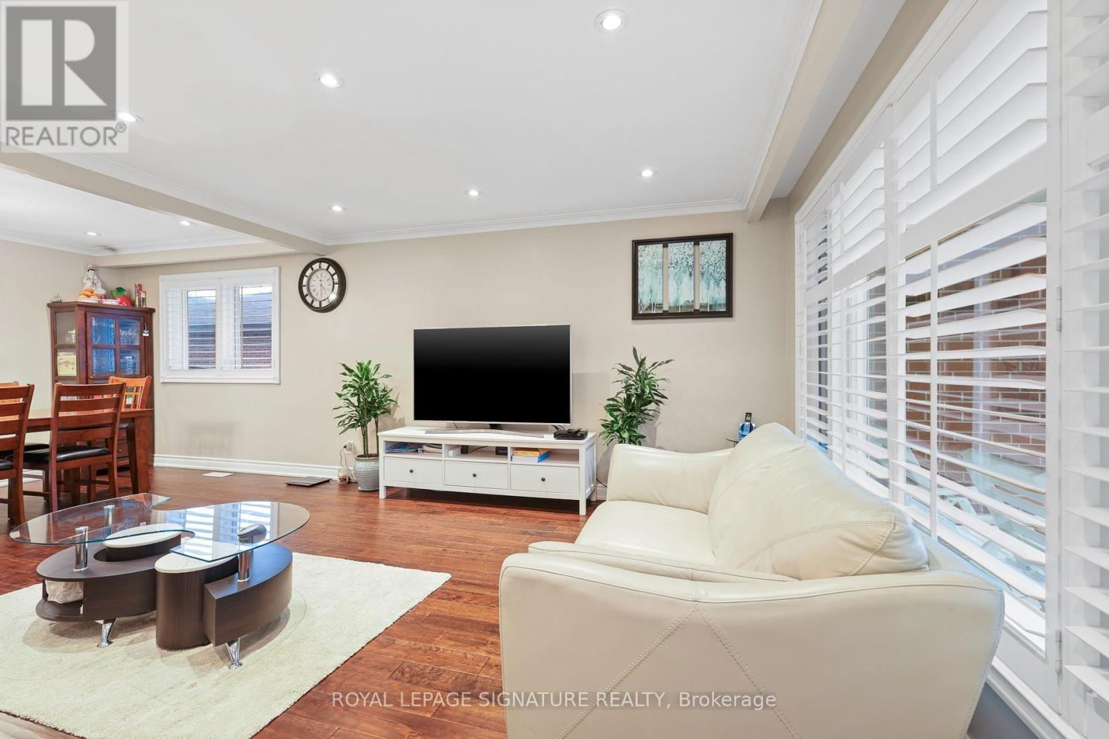 31 LISCOMBE ROAD Image 5