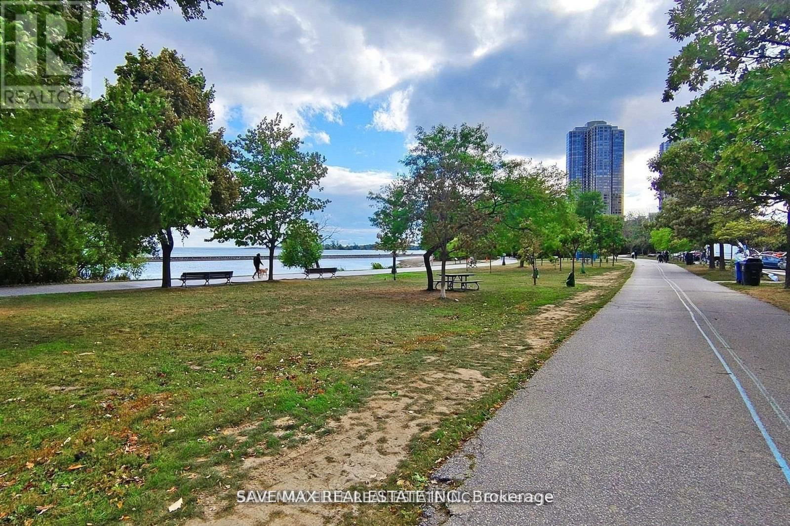 2616 - 1926 LAKE SHORE BOULEVARD W Image 3