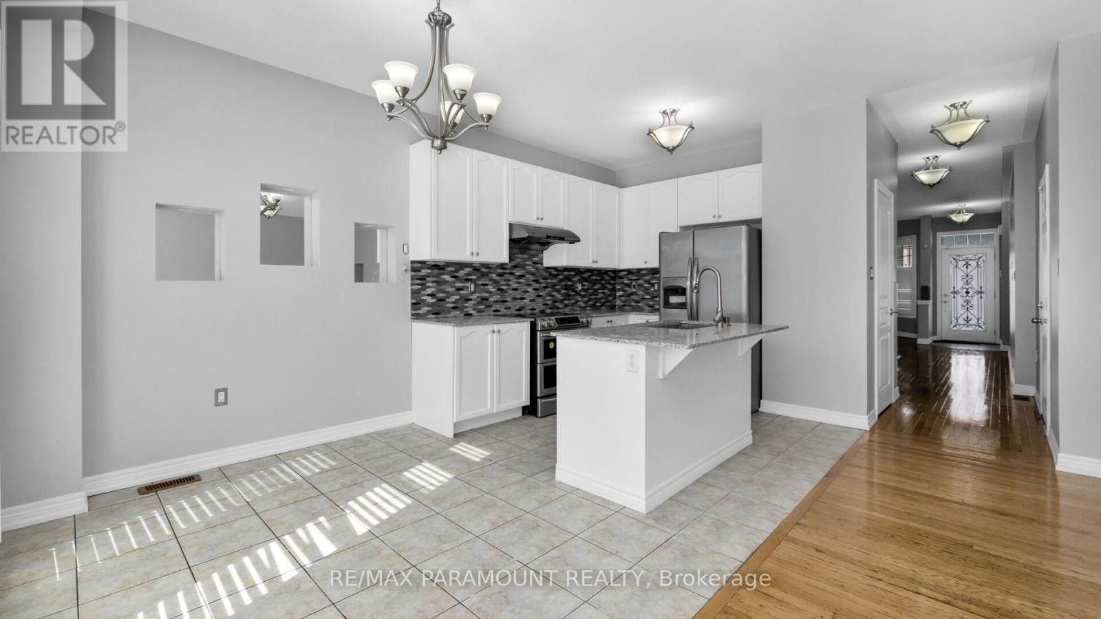 # UPPER - 102 ALLEGRO DRIVE Image 14