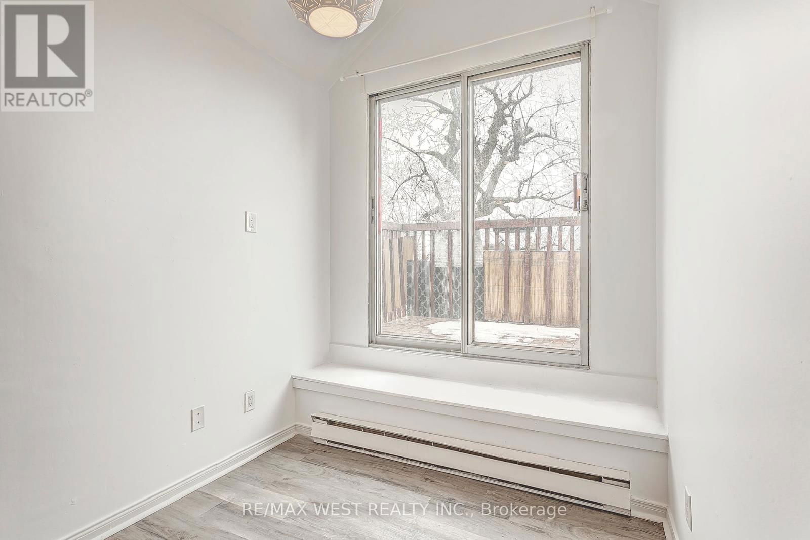 #11 - 187 HIGH PARK AVENUE Image 10