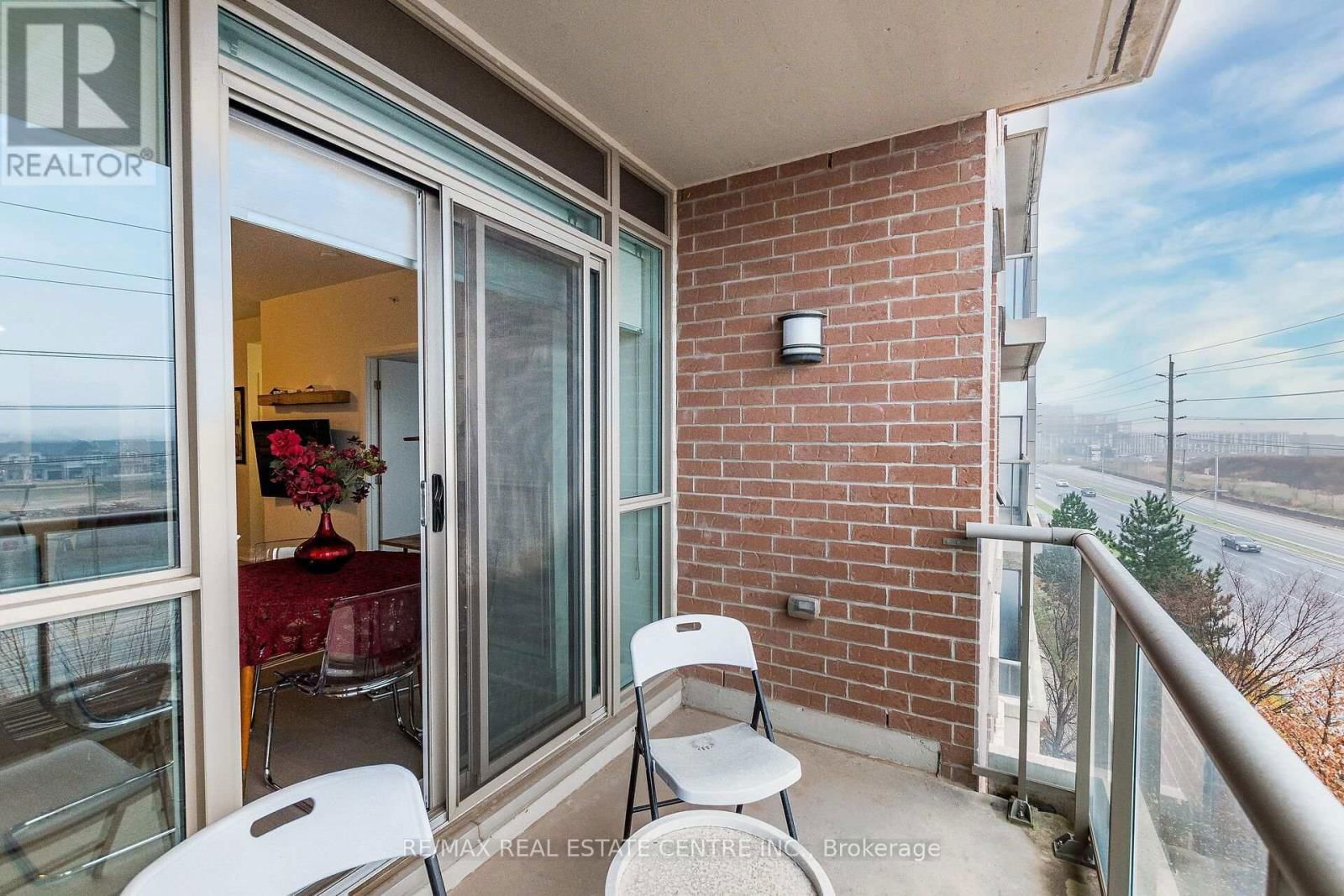 414 - 2480 PRINCE MICHAEL DRIVE Image 27