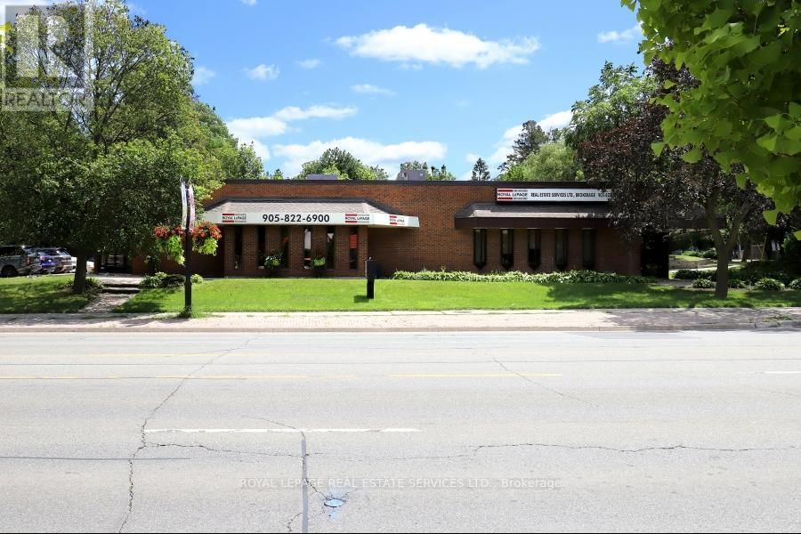 1654 LAKESHORE ROAD WEST Image 6