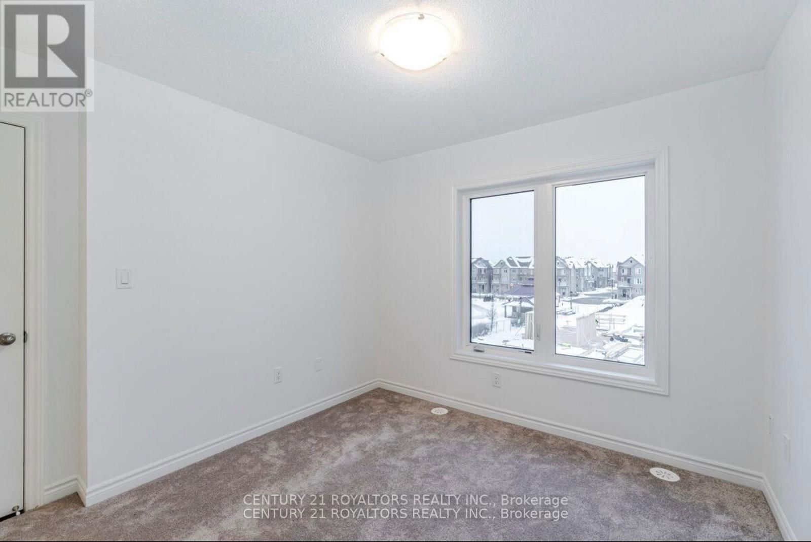 7 TIVERON AVENUE Image 14