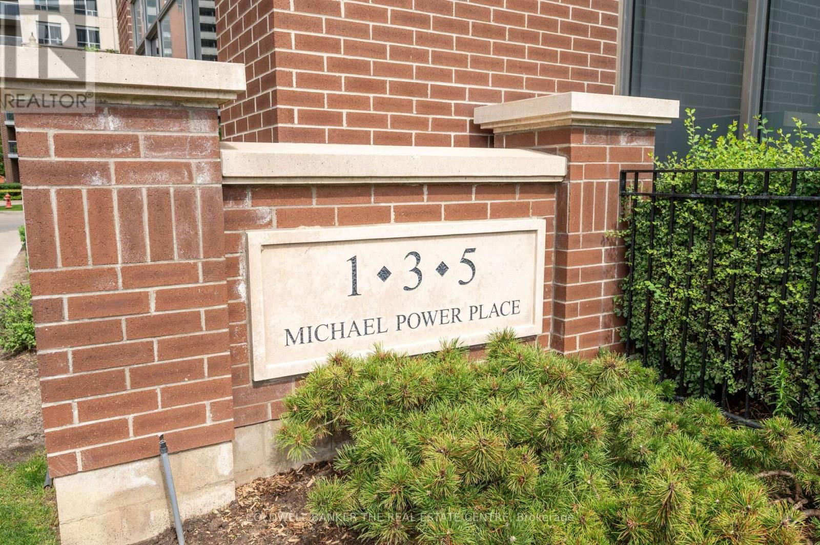 1801 - 3 MICHAEL POWER PLACE Image 2