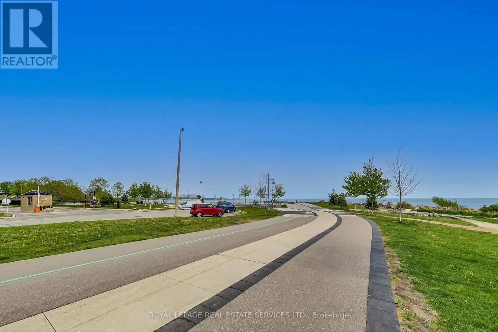 PH17 - 2111 LAKE SHORE BOULEVARD W Image 36