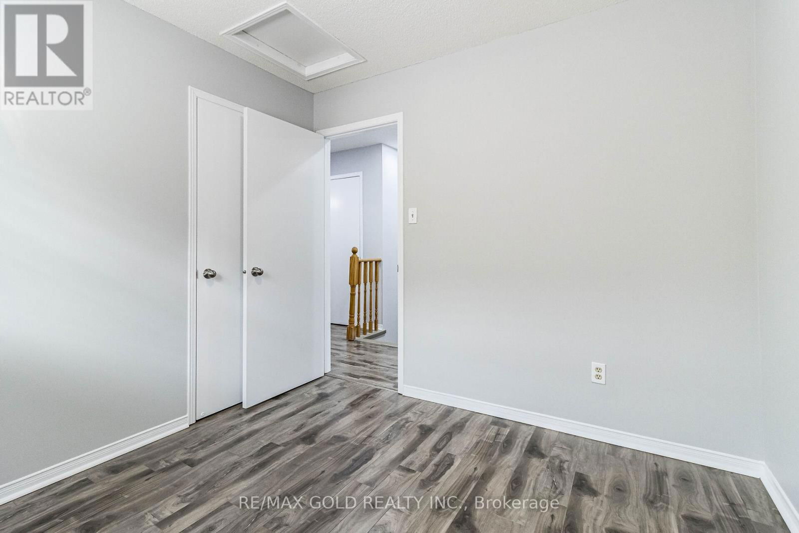 130 TOBA CRESCENT Image 33