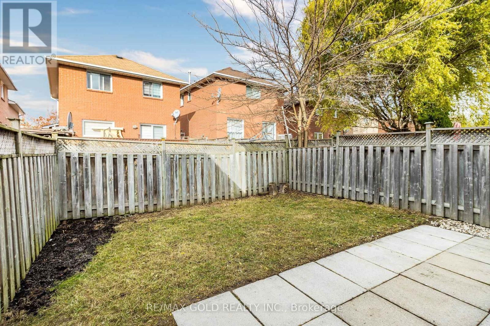 130 TOBA CRESCENT Image 39