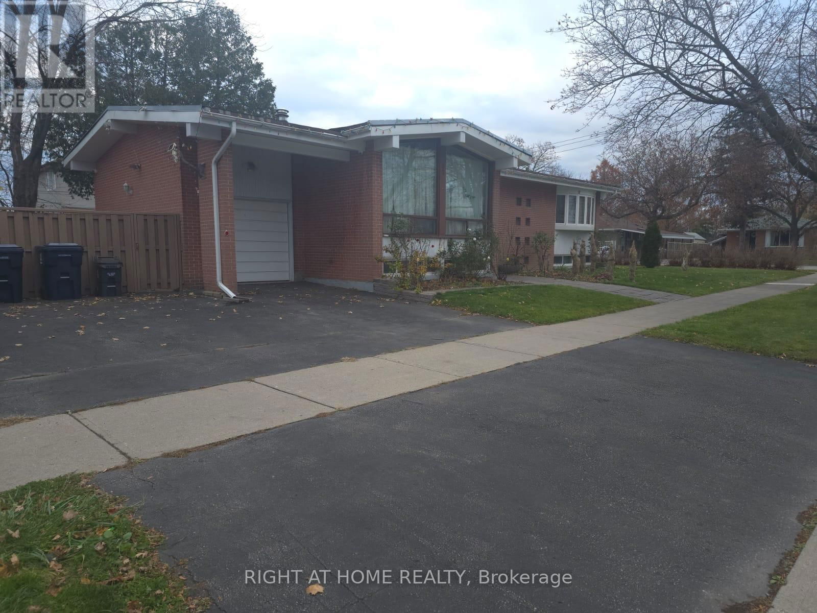 57 BEAUMONDE HEIGHTS DRIVE Image 2