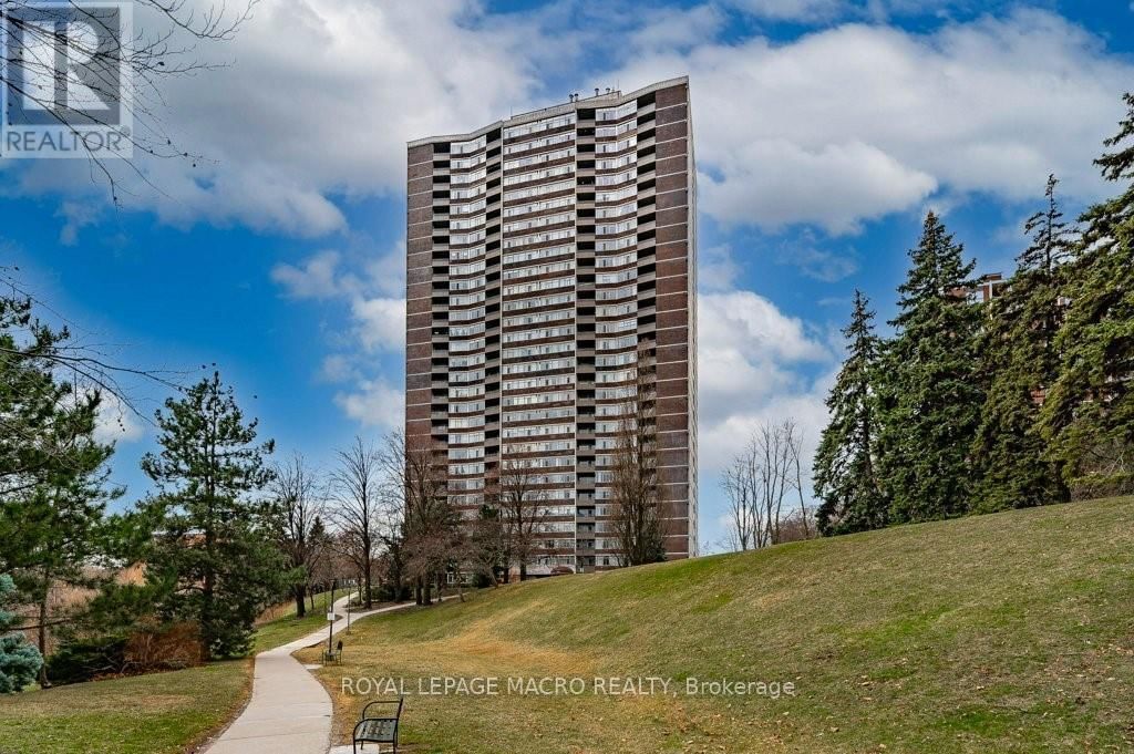 2102 - 3100 KIRWIN AVENUE Image 1