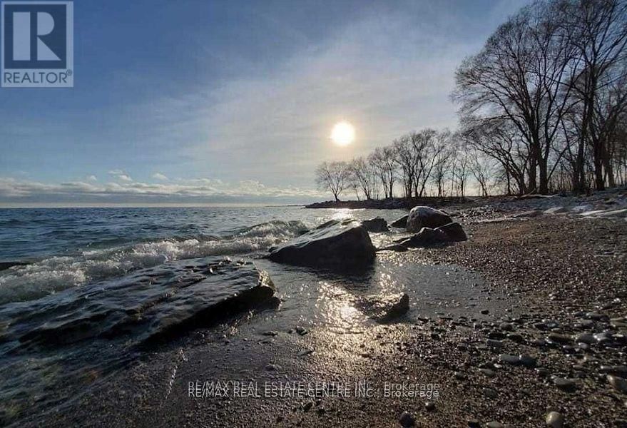 704/PH4 - 3621 LAKESHORE BOULEVARD W Image 22