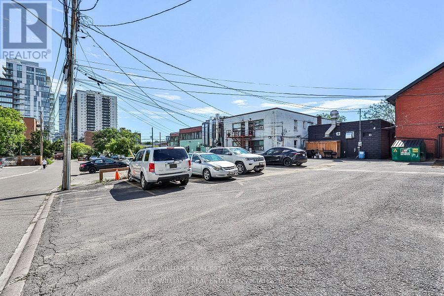 100 LAKESHORE ROAD E Image 17