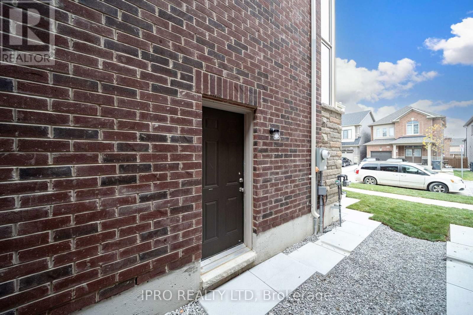 20 COBRIZA CRESCENT Image 38