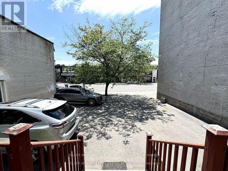 270 LAKESHORE ROAD EAST Image 2