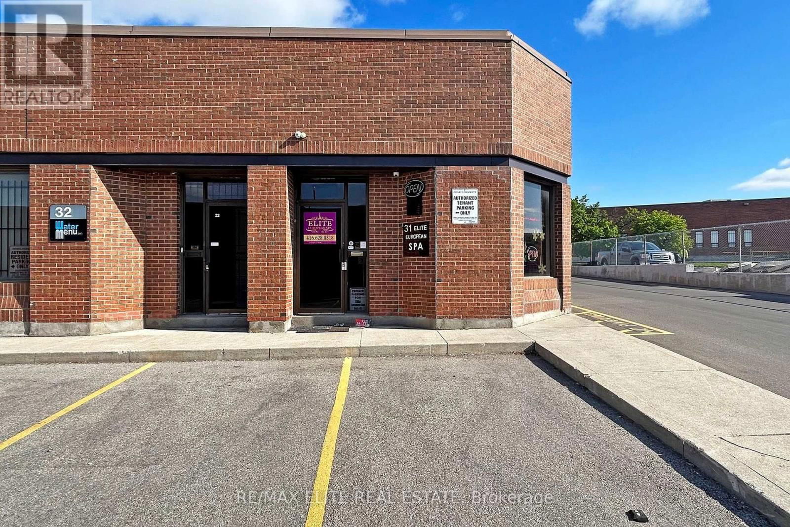 31 - 4801 KEELE STREET Image 1