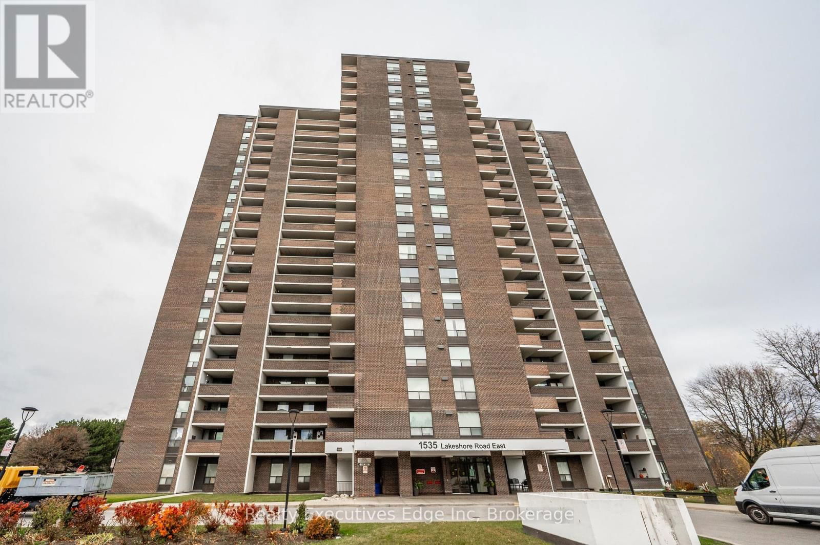 1503 - 1535 LAKESHORE ROAD E Image 1