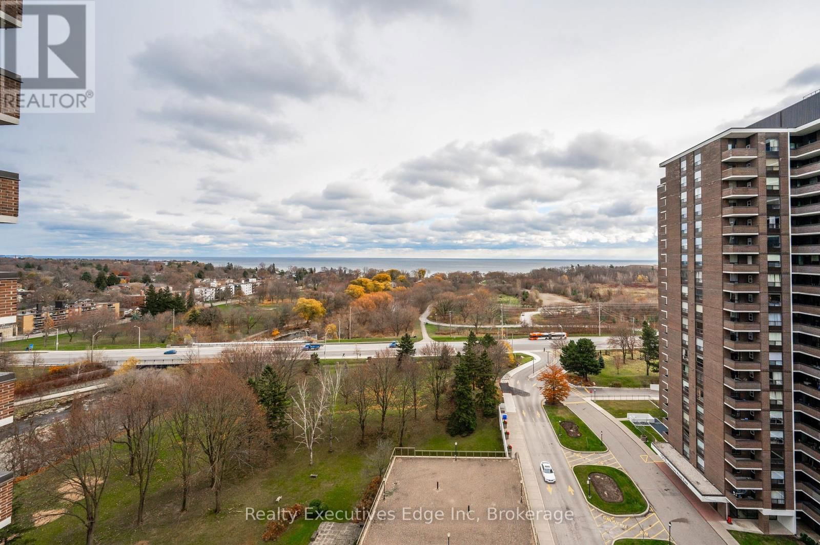 1503 - 1535 LAKESHORE ROAD E Image 20