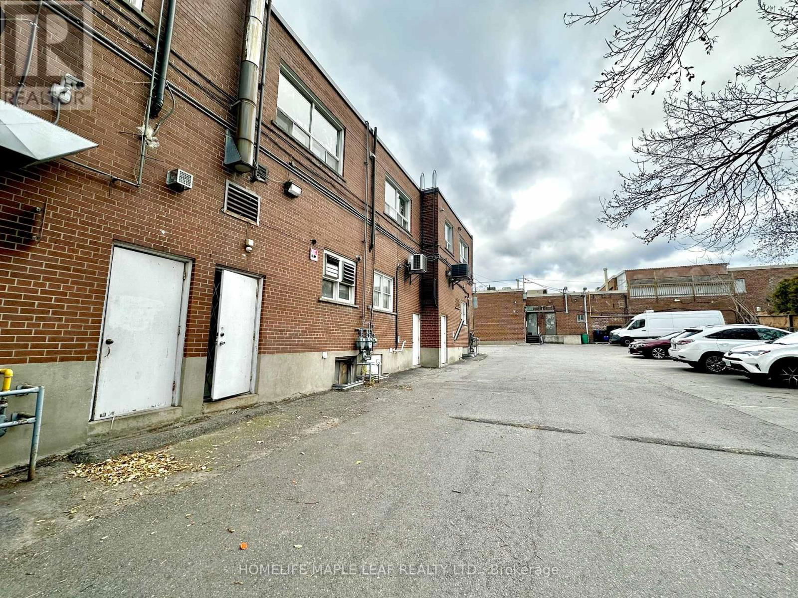 1201 HURONTARIO STREET Image 3