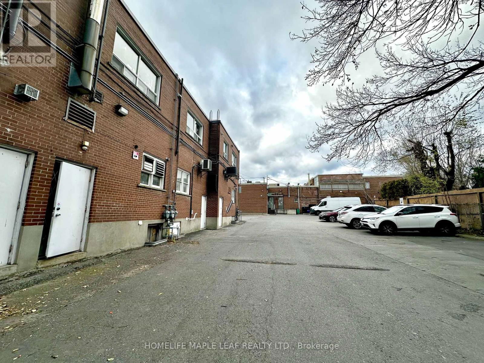 1201 HURONTARIO STREET Image 4