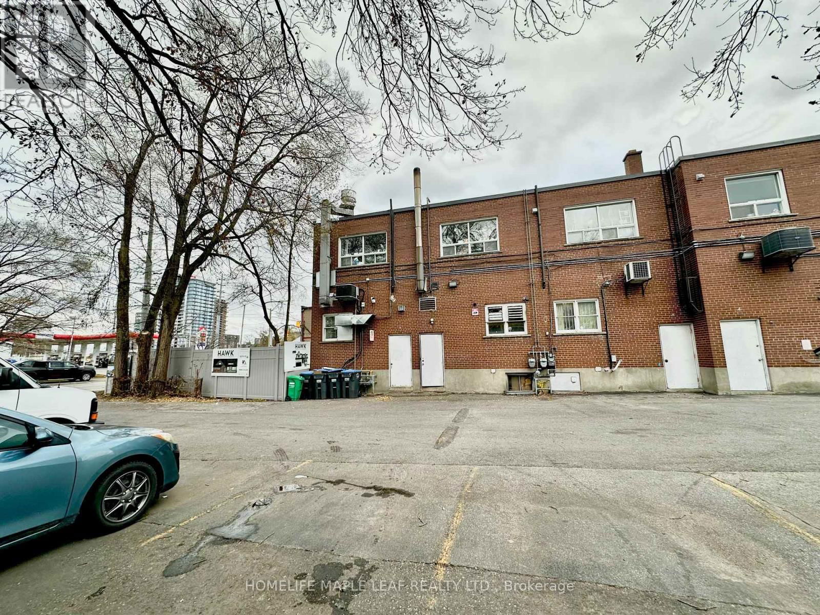 1201 HURONTARIO STREET Image 6