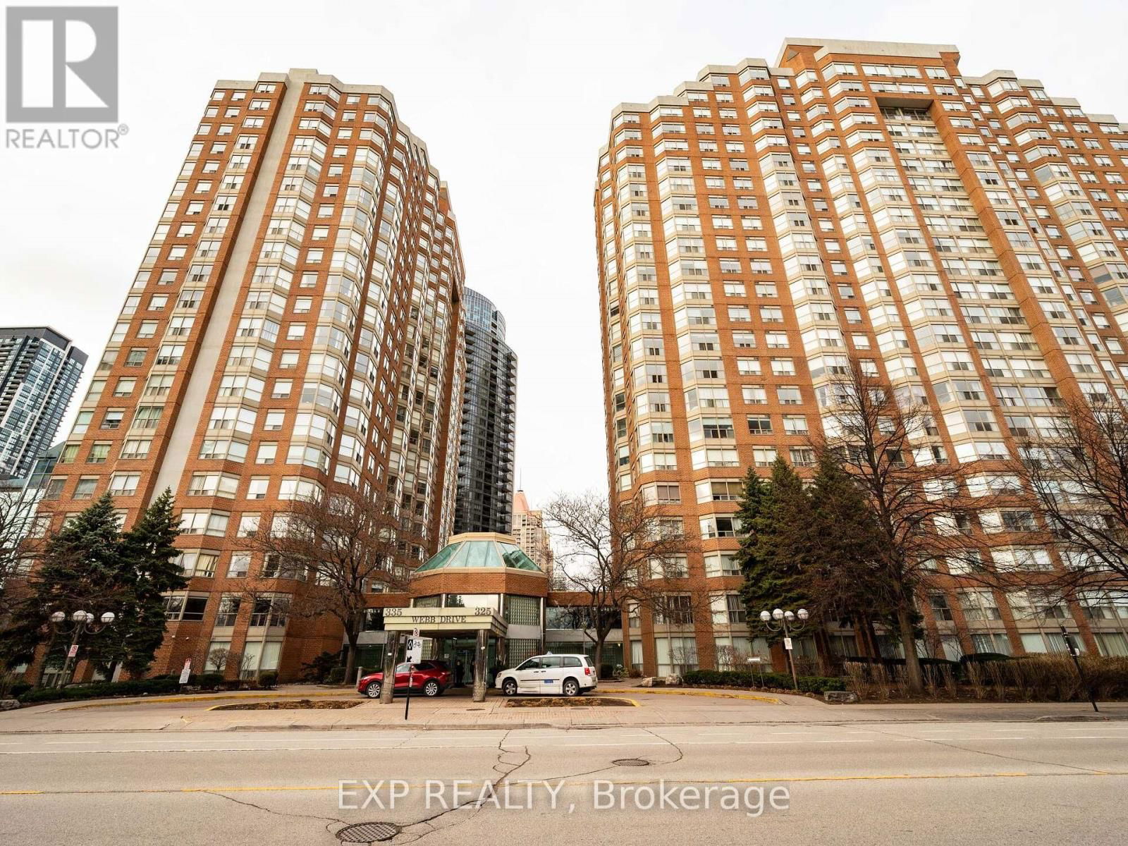 312 - 335 WEBB DRIVE Image 1