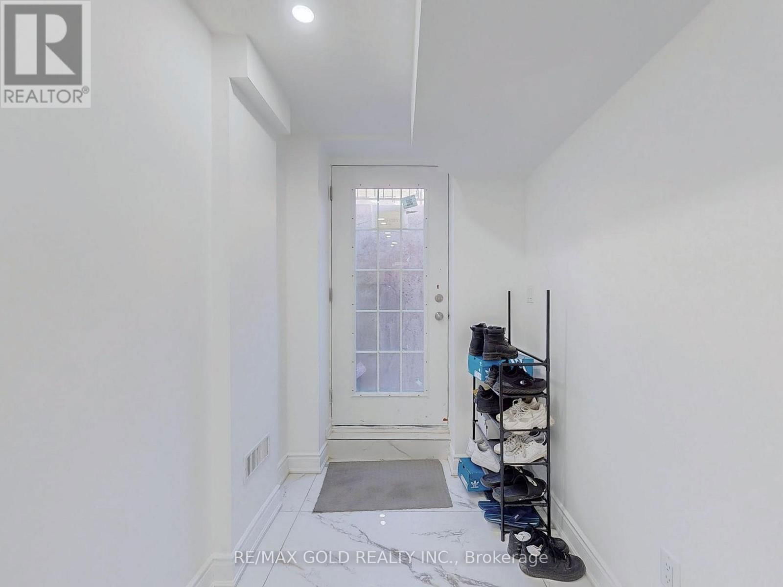 25 THORNVALLEY TERRACE Image 34