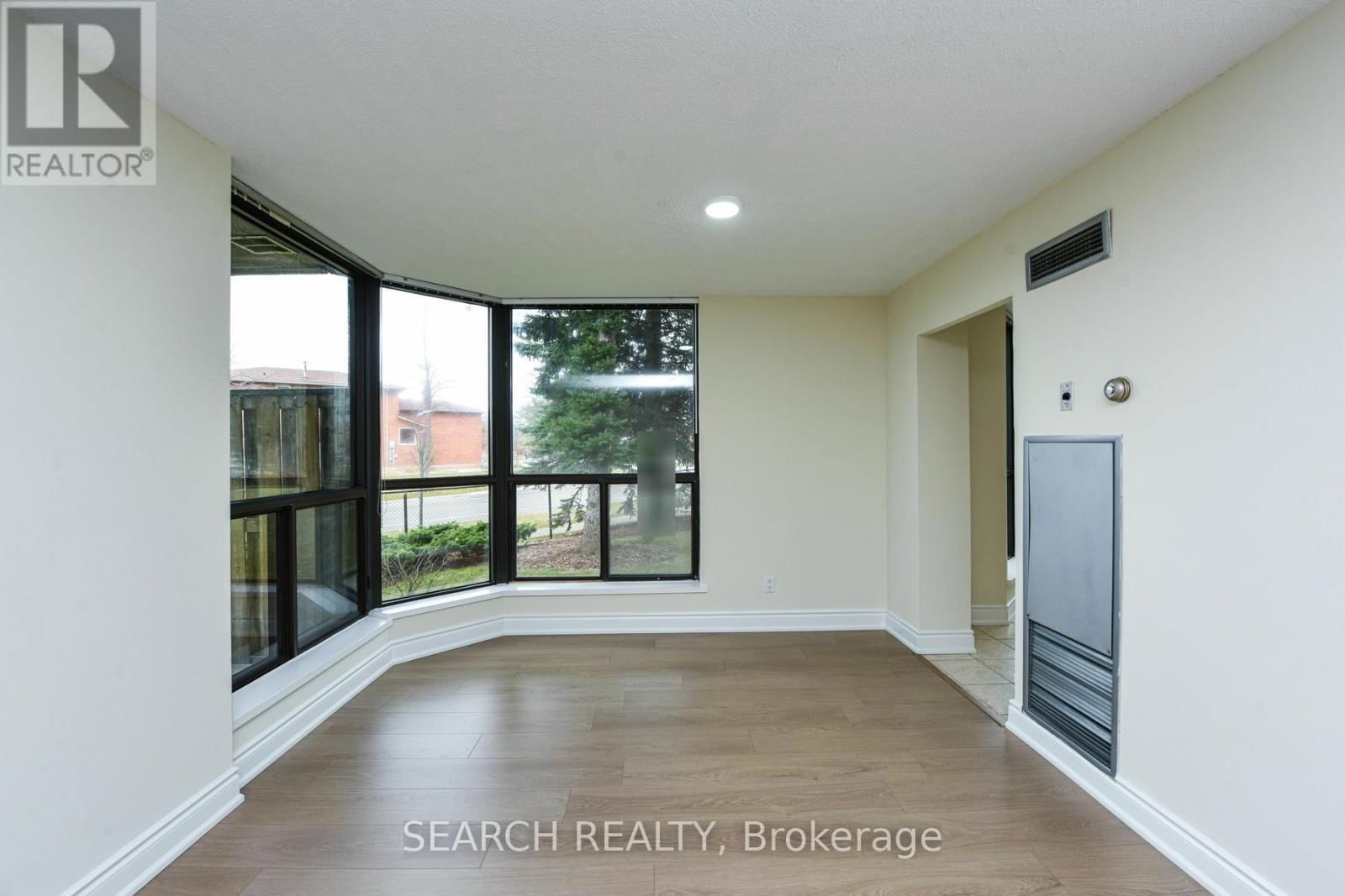 101 - 1155 BOUGH BEECHES BOULEVARD Image 15