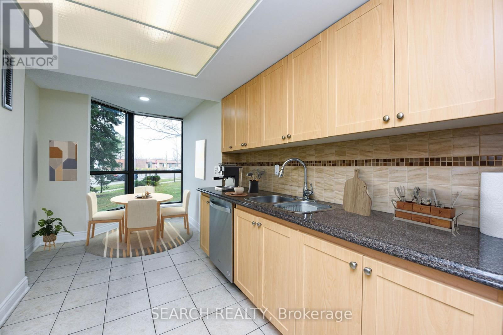 101 - 1155 BOUGH BEECHES BOULEVARD Image 17