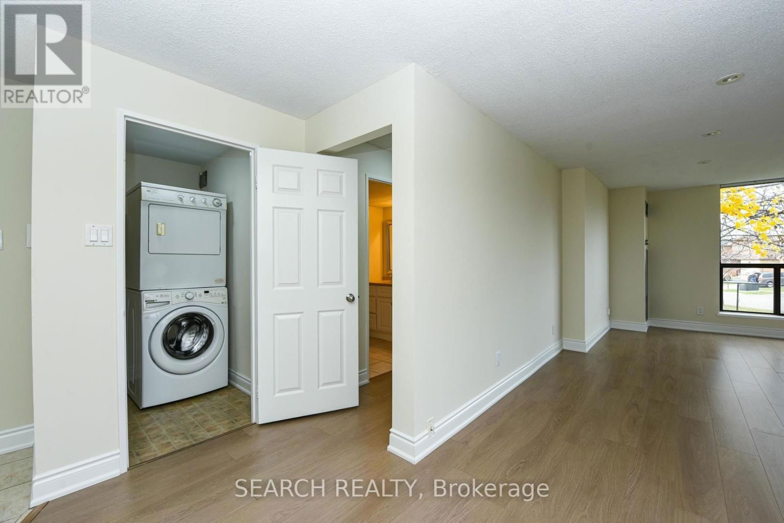101 - 1155 BOUGH BEECHES BOULEVARD Image 19
