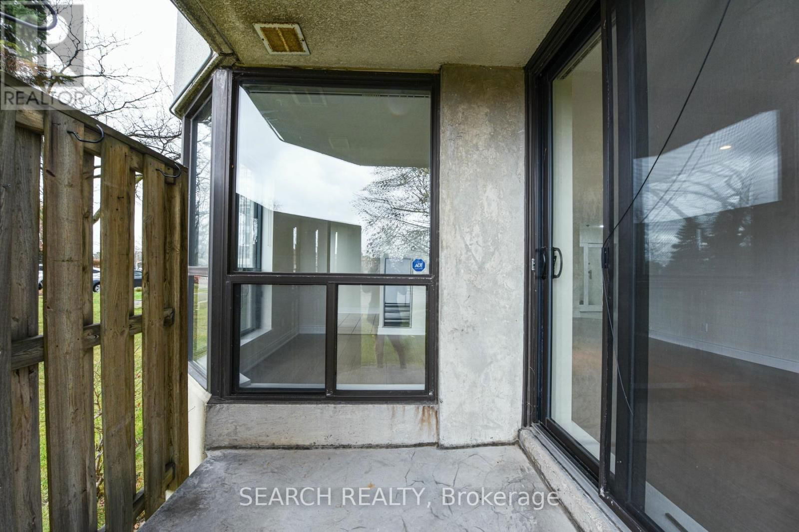 101 - 1155 BOUGH BEECHES BOULEVARD Image 28