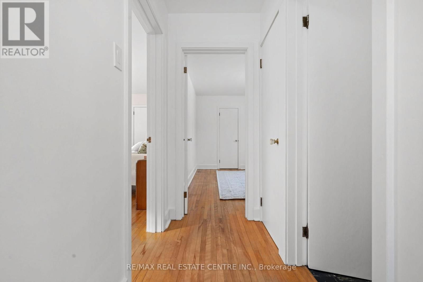 71 ZINA STREET Image 15