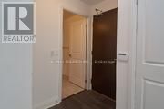 807 - 17 ZORRA STREET Image 14