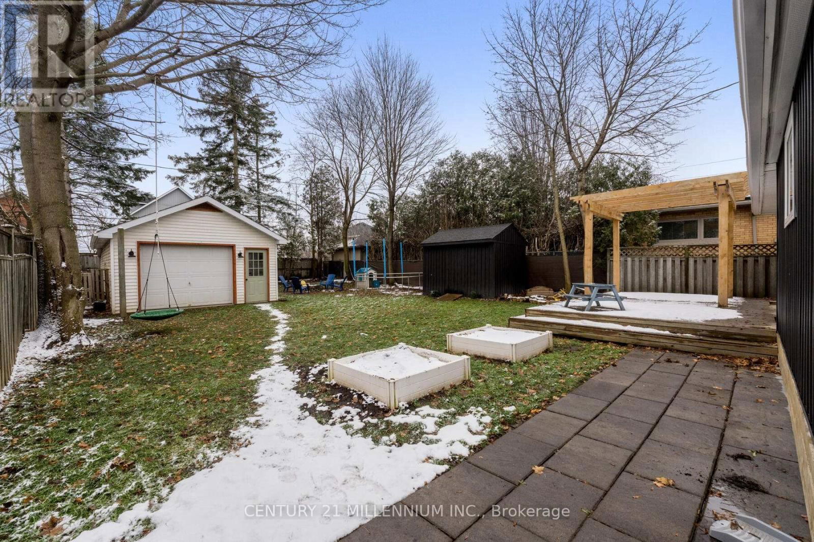 110 ZINA STREET Image 31