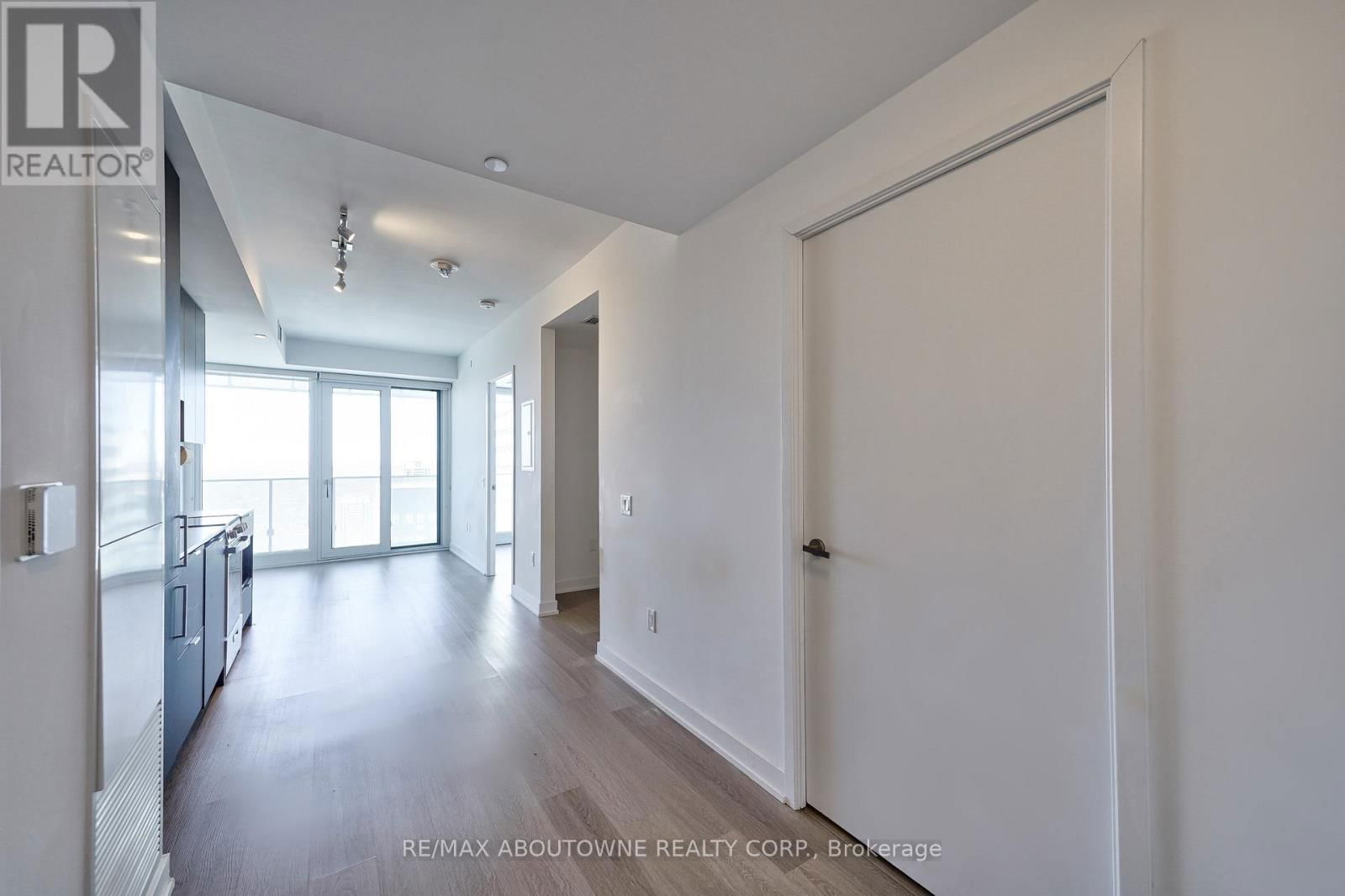 5411 - 3883 QUARTZ ROAD Image 9